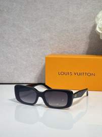 Picture of Louis Vuitton Sunglasses _SKUfw79761603fw